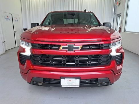 Used 2023 Chevrolet Silverado 1500 RST AWD/4WD image 3