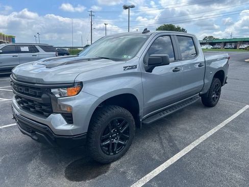 Certified 2024 Chevrolet Silverado 1500 Custom Trail Boss AWD/4WD image 4