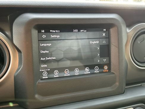 Used 2021 Jeep Wrangler Unlimited Sport image 13