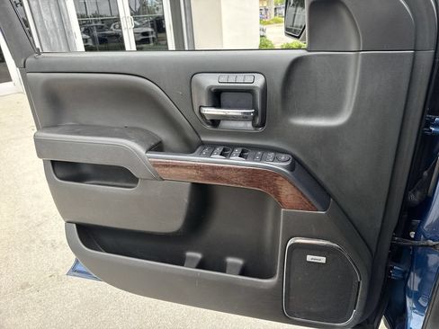 Used 2018 GMC Sierra 1500 SLT AWD/4WD image 38