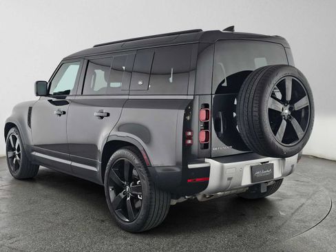 Used 2024 Land Rover Defender 110 S AWD/4WD image 5
