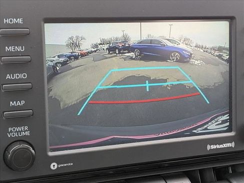 Used 2022 Toyota RAV4 XLE Premium image 14