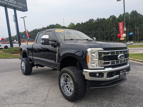 Used 2023 Ford F250 XLT w/ 360-Degree Camera Package AWD/4WD image 3