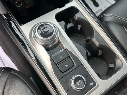 Used 2022 Ford Explorer ST w/ Equipment Group 401A AWD/4WD image 19