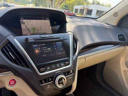 Used 2018 Acura MDX w/ Technology Package FWD image 30