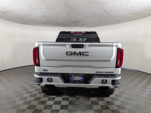 New 2026 GMC Sierra 1500 AT4 w/ AT4 Premium Package AWD/4WD image 8