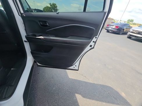 Certified 2025 Honda Passport Black Edition image 30
