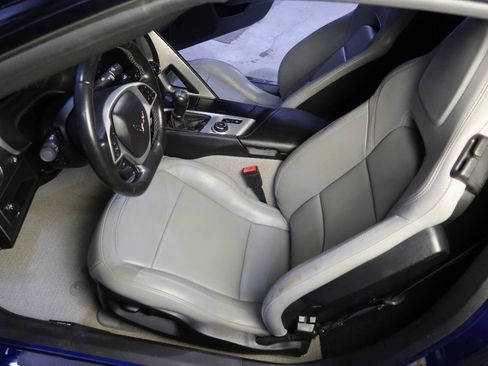 Used 2017 Chevrolet Corvette Stingray Coupe w/ 1LT image 16