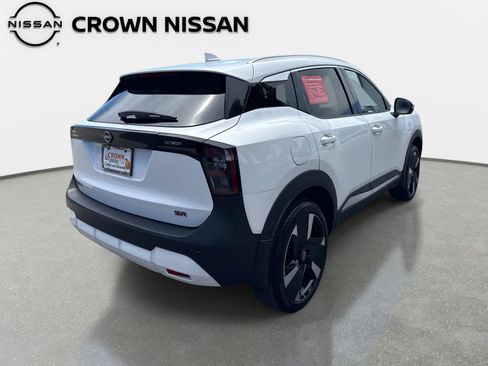 Used 2025 Nissan Kicks SR FWD image 6