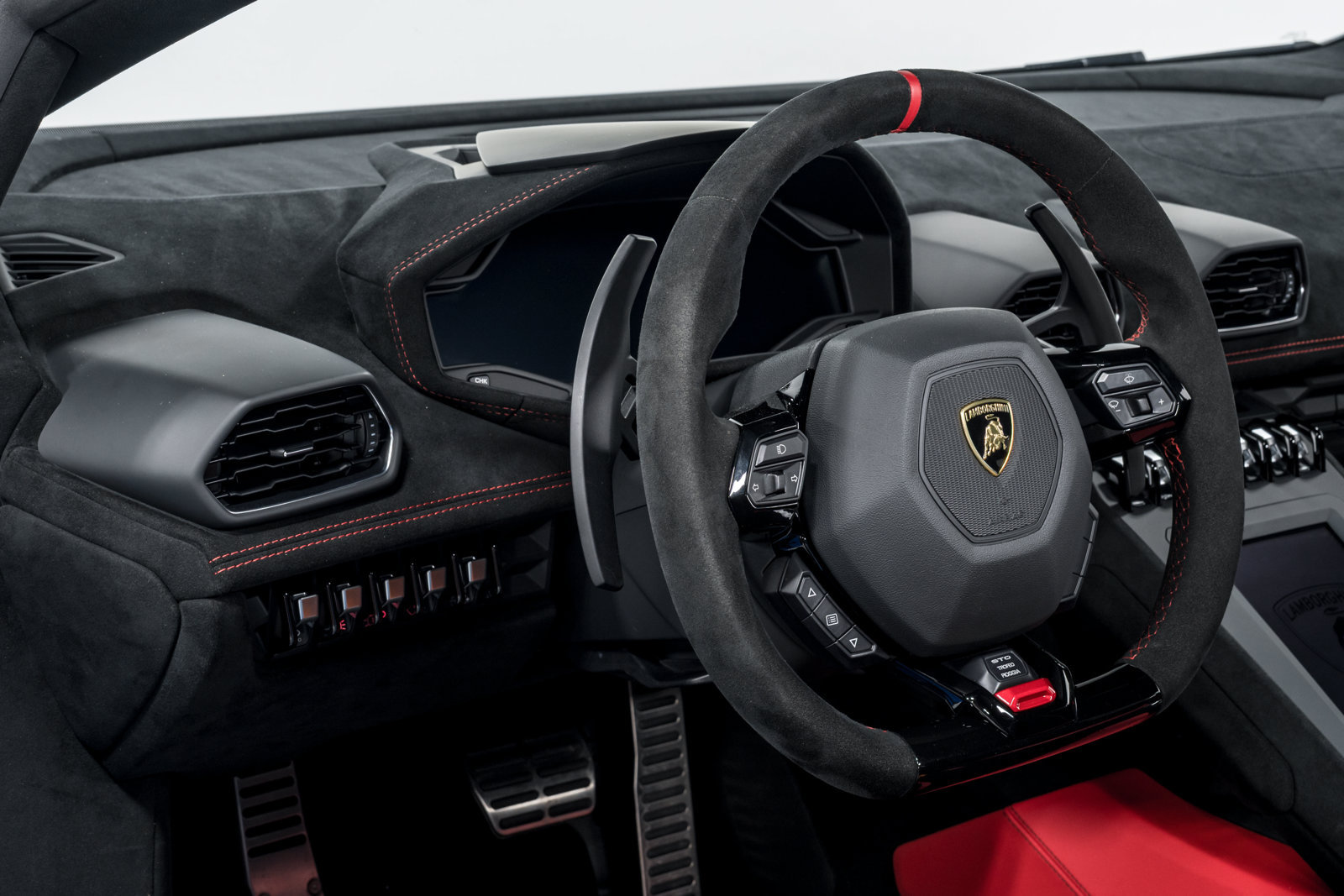 Used 2024 Lamborghini Huracan STO RWD image 13