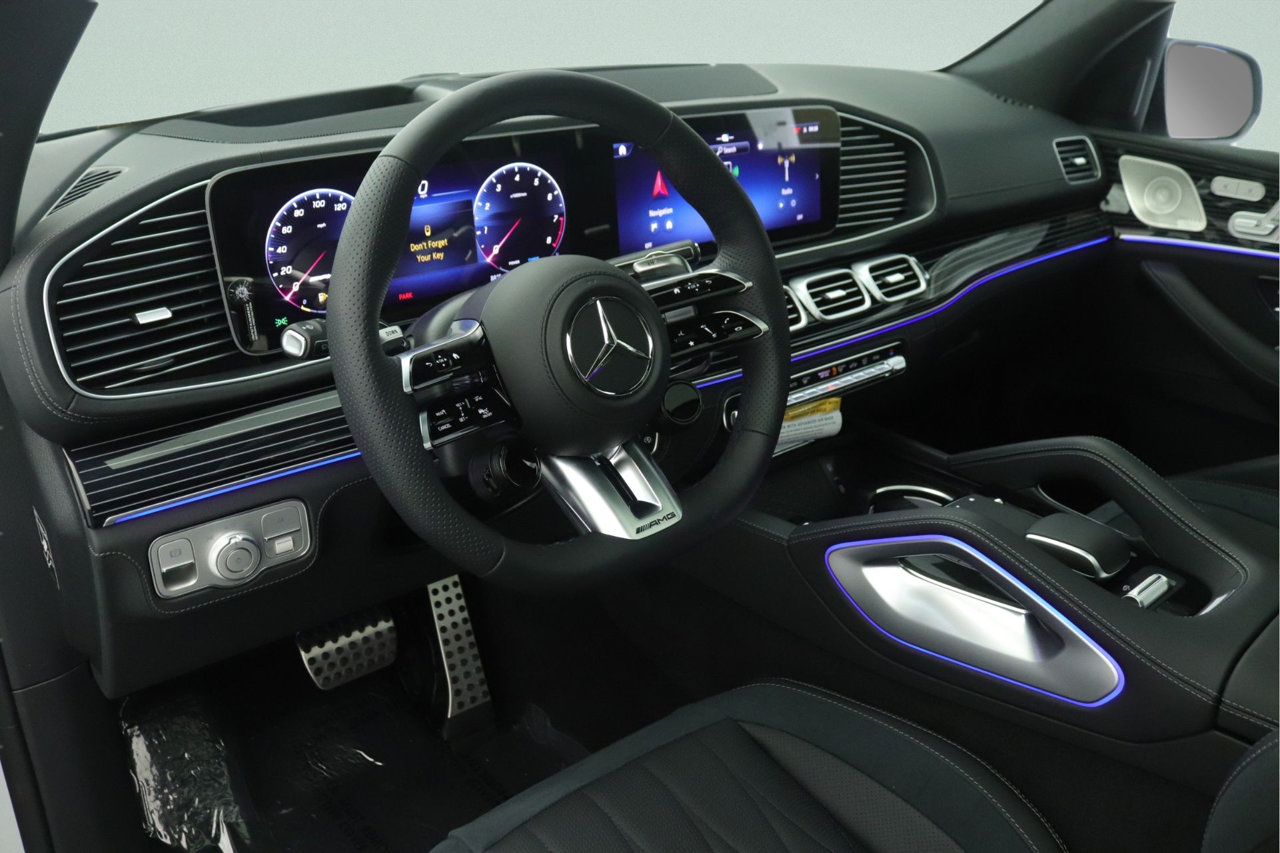 New 2026 Mercedes-Benz GLS 63 AMG 4MATIC image 4