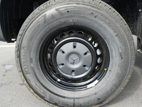 New 2025 Mercedes-Benz Sprinter 2500 image 17