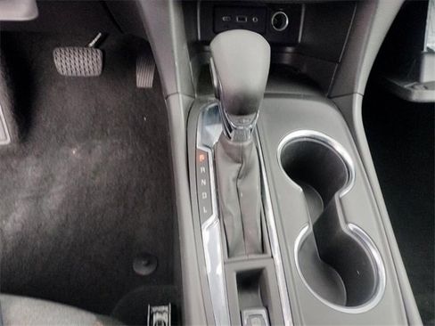 Used 2023 Chevrolet Equinox LT image 22