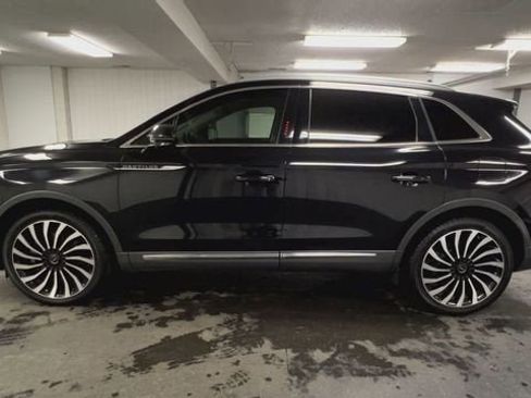 Used 2022 Lincoln Nautilus Black Label w/ Cargo Utility Package image 5