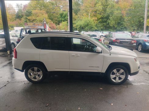 Used 2016 Jeep Compass Latitude image 7