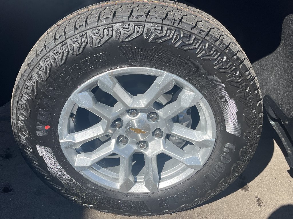 New 2026 Chevrolet Silverado 1500 LT w/ Z71 Off-Road Package AWD/4WD image 26