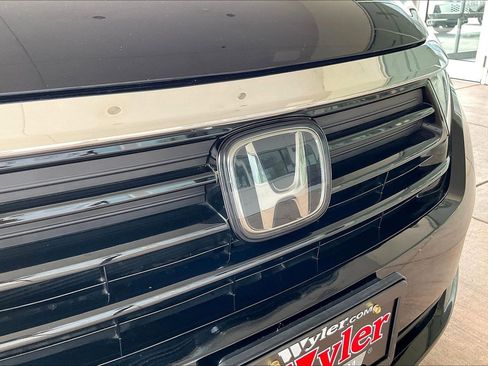 Used 2023 Honda Odyssey Touring image 32