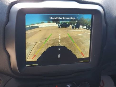 Used 2022 Jeep Renegade Latitude image 25