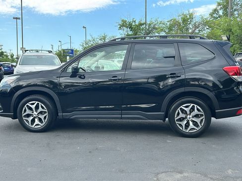 Certified 2023 Subaru Forester Premium AWD/4WD image 9