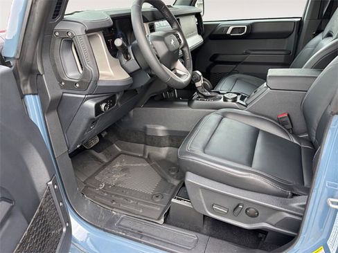New 2025 Ford Bronco Outer Banks image 9