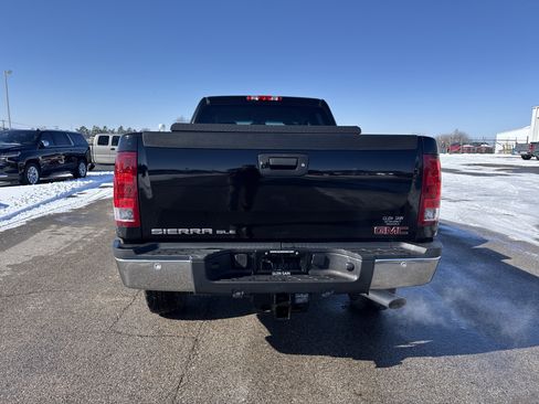 Used 2013 GMC Sierra 2500 SLE w/ SLE Preferred Package image 4