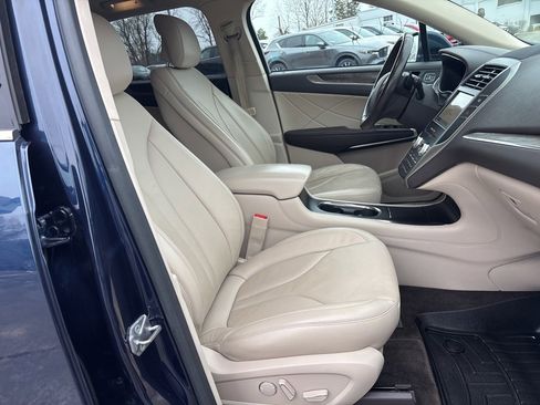 Used 2017 Lincoln MKC Reserve w/ Lincoln MKC Climate Package image 36
