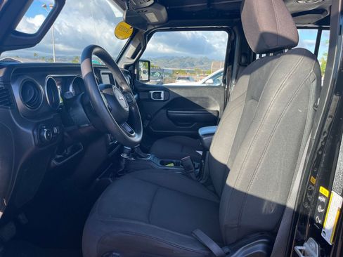 Used 2023 Jeep Wrangler Sport image 25