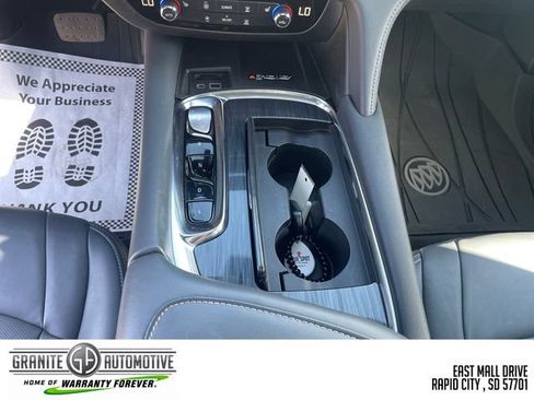 Used 2023 Buick Enclave Essence w/ Experience Buick Package AWD/4WD image 19