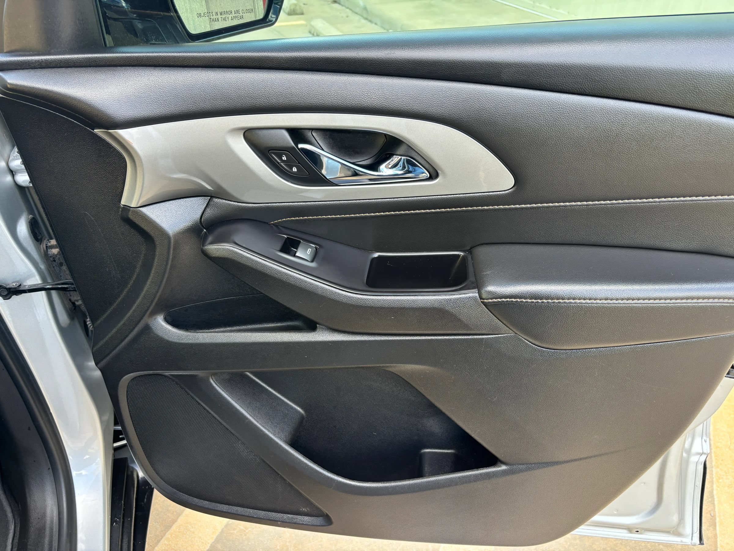 Used 2020 Chevrolet Traverse LS FWD image 21