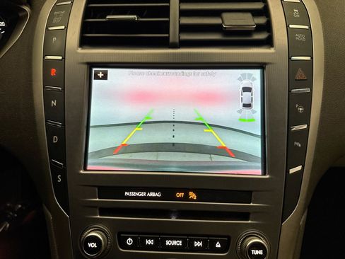 Used 2019 Lincoln MKZ Reserve w/ Luxury Package AWD/4WD image 16