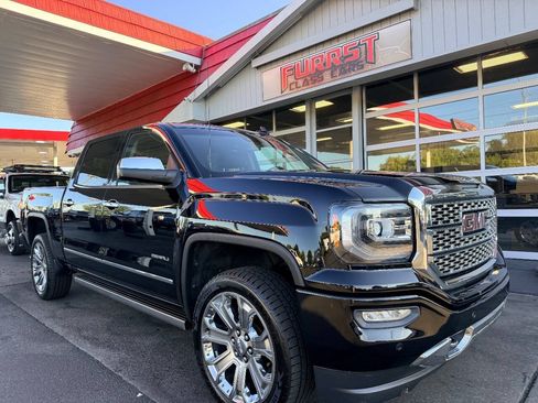 Used 2018 GMC Sierra 1500 Denali w/ Denali Ultimate Package AWD/4WD image 16