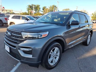 Used 2024 Ford Explorer XLT w/ Equipment Group 202A