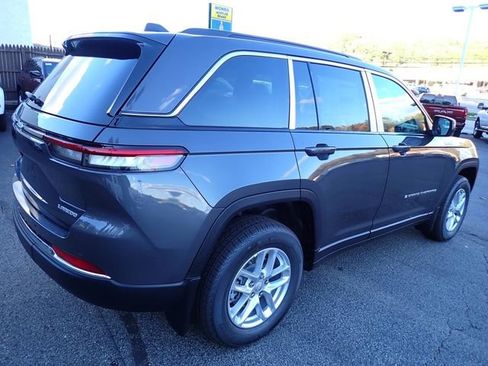 New 2025 Jeep Grand Cherokee Laredo X AWD/4WD image 7
