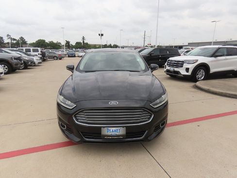 Used 2014 Ford Fusion Titanium FWD image 5