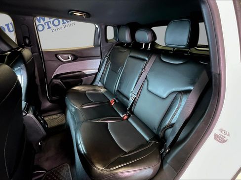 Used 2023 Jeep Compass Latitude AWD/4WD image 22