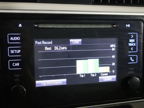 Used 2017 Toyota Corolla LE FWD image 32