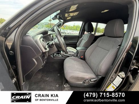 Used 2019 Toyota Tacoma TRD Off-Road w/ Technology Package AWD/4WD image 20