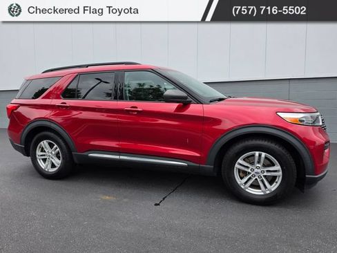 Used 2021 Ford Explorer XLT RWD image 10