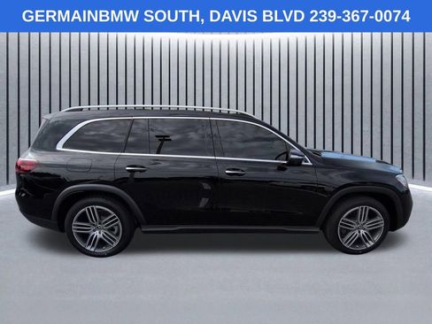Used 2025 Mercedes-Benz GLS 450 4MATIC image 4