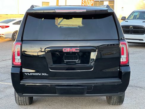 Used 2018 GMC Yukon XL SLT w/ Open Road Package image 5