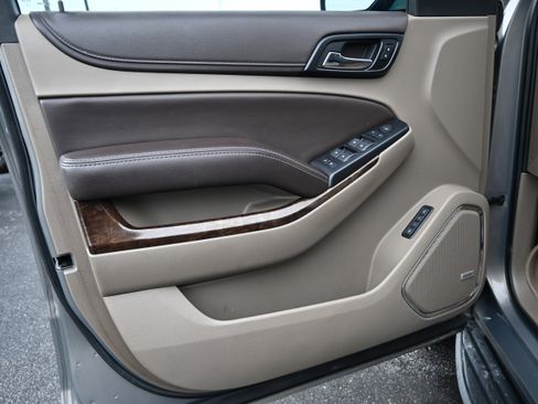 Used 2017 Chevrolet Tahoe LT image 17