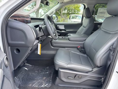 New 2026 Ford Expedition Active RWD image 20