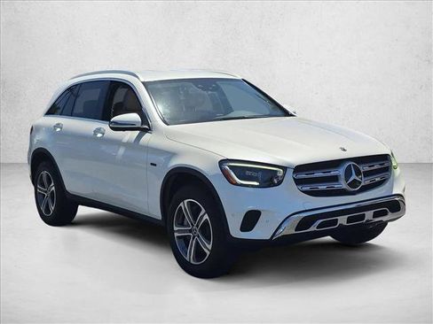 Used 2020 Mercedes-Benz GLC 350e 4MATIC image 3