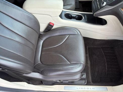 Used 2015 Lincoln MKC FWD w/ Equipment Group 102A Reserve image 32