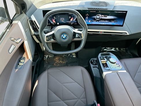 Used 2024 BMW iX xDrive50 w/ Premium Package AWD/4WD image 24