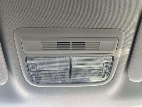 Used 2017 Honda HR-V LX image 27