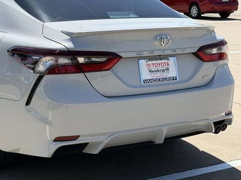 Used 2024 Toyota Camry SE w/ Convenience Package FWD image 6