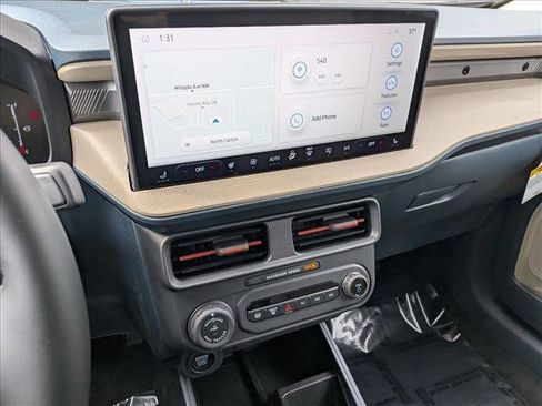 New 2026 Ford Maverick Lariat image 11