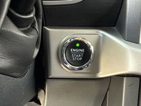 Used 2022 Ford F150 XLT w/ Equipment Group 302A High RWD image 23