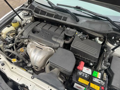 Used 2011 Toyota Camry LE image 15